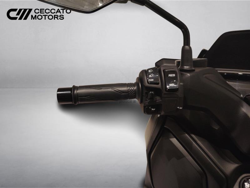 YAMAHA X-Max 300 Abs my25