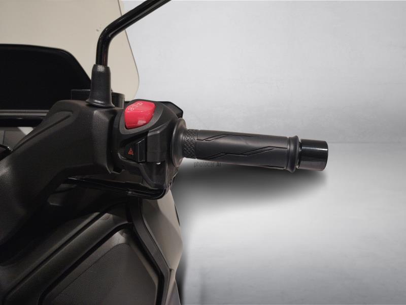 YAMAHA X-Max 300 Abs my25