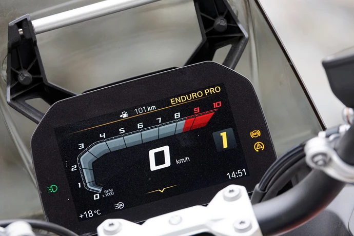 P90538974 Lowres The Bmw F 900 Gs Off